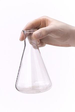 大人の歯並びを美しくできる矯正専門歯科